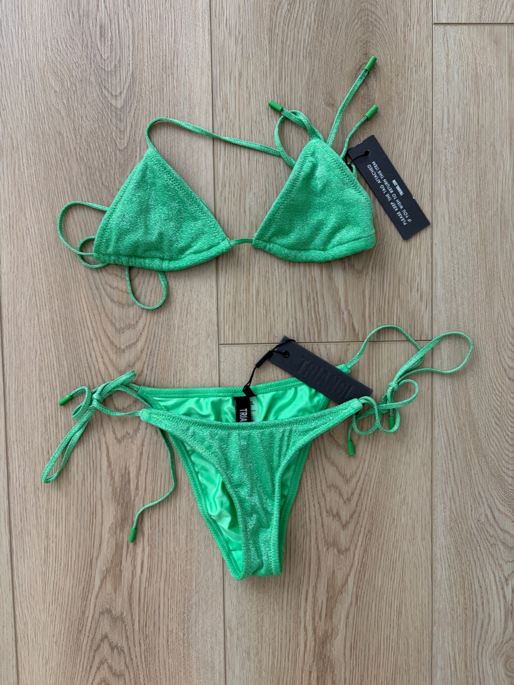 Triangl green bikini